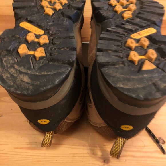 Women's Winter Hiking Boots Hi-Tec waterproof leather - Picture 13 of 14